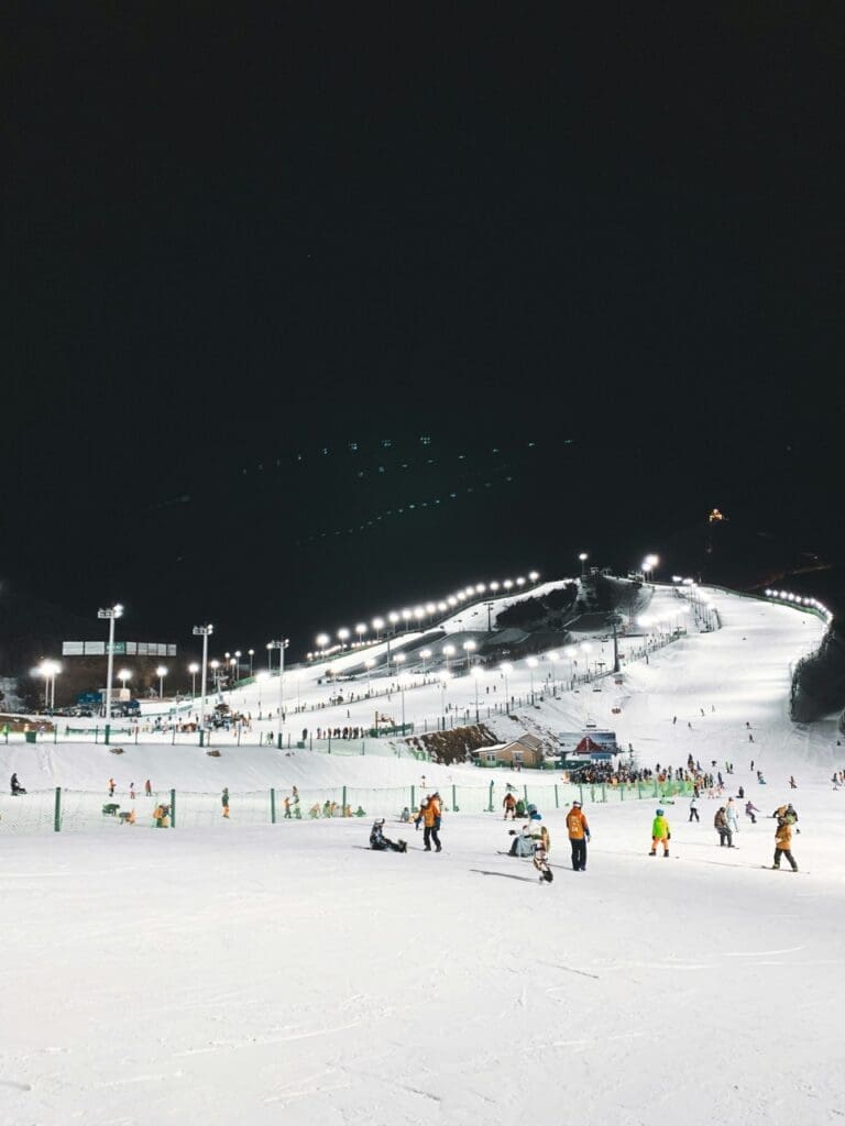 Yue Liu's photo from Unsplash